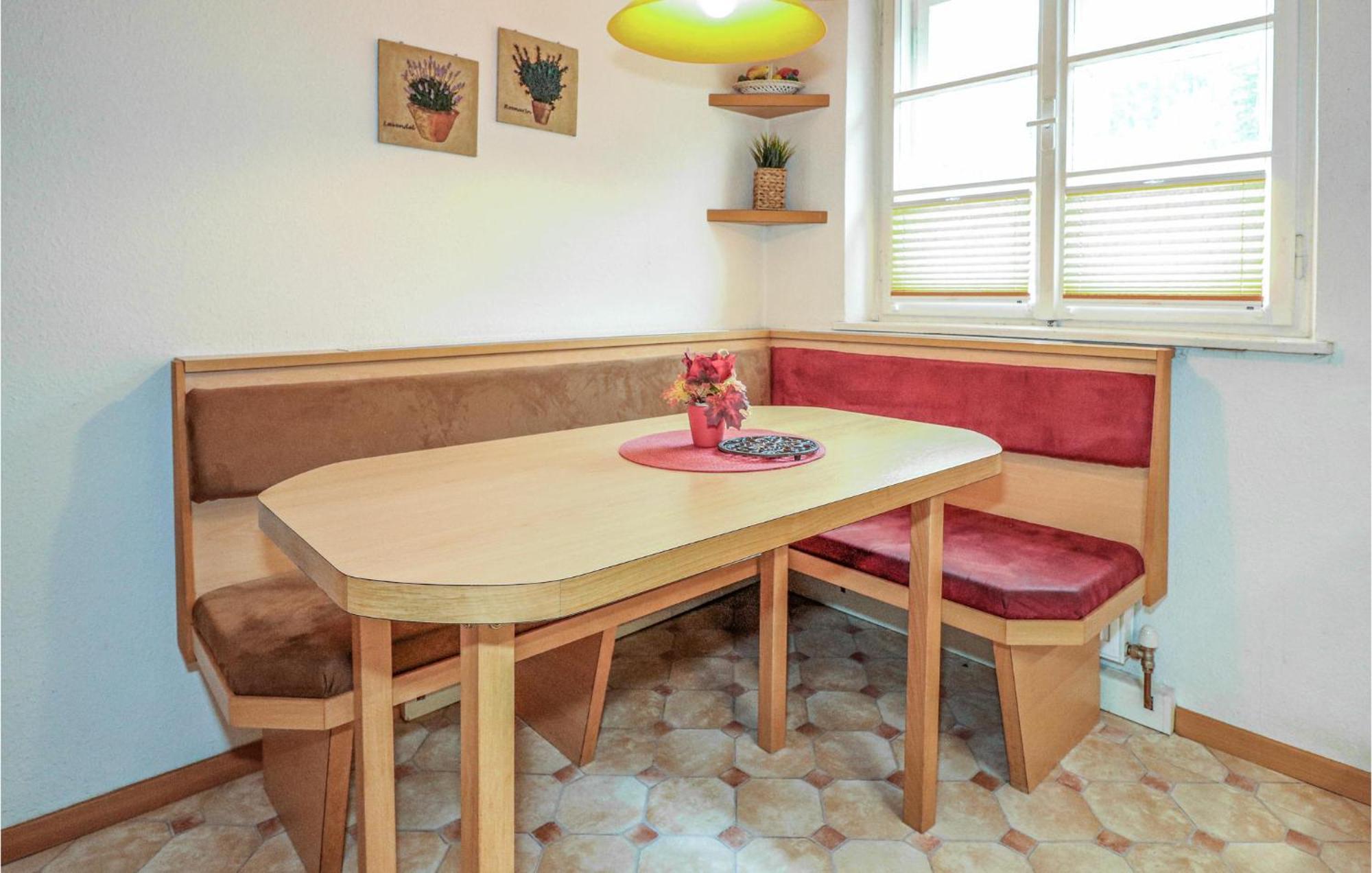 Ferienwohnung Mit Seeblick Aldrans Exterior photo